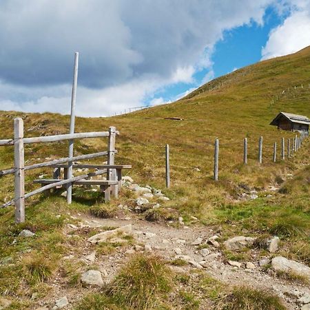 Nockalm Appartment Wiedweg エクステリア 写真